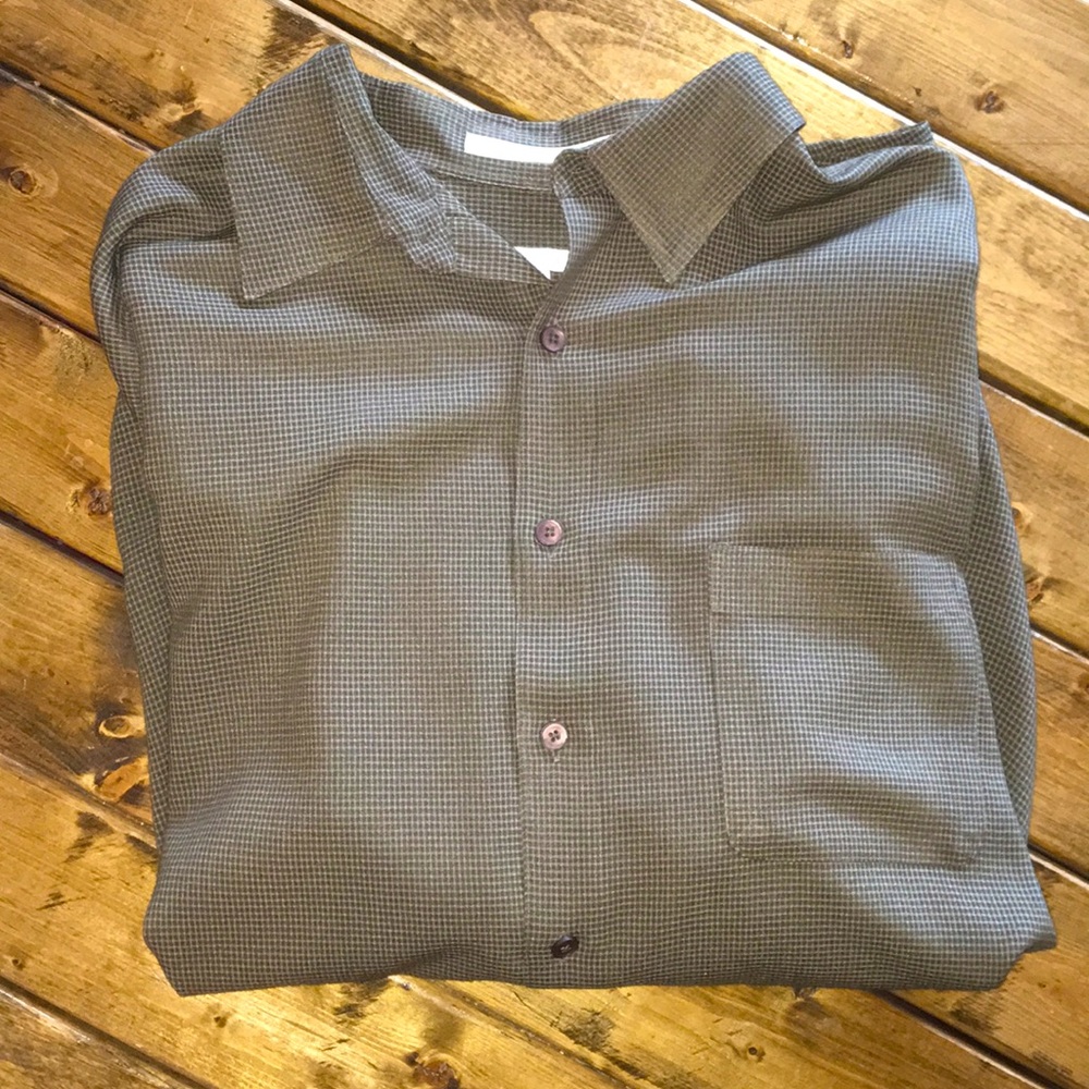 Perry Ellis - Button Down - Great Condition - XL